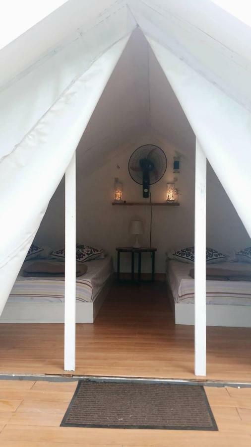 Casa De Miguelitos Hotel Tagaytay City Екстериор снимка
