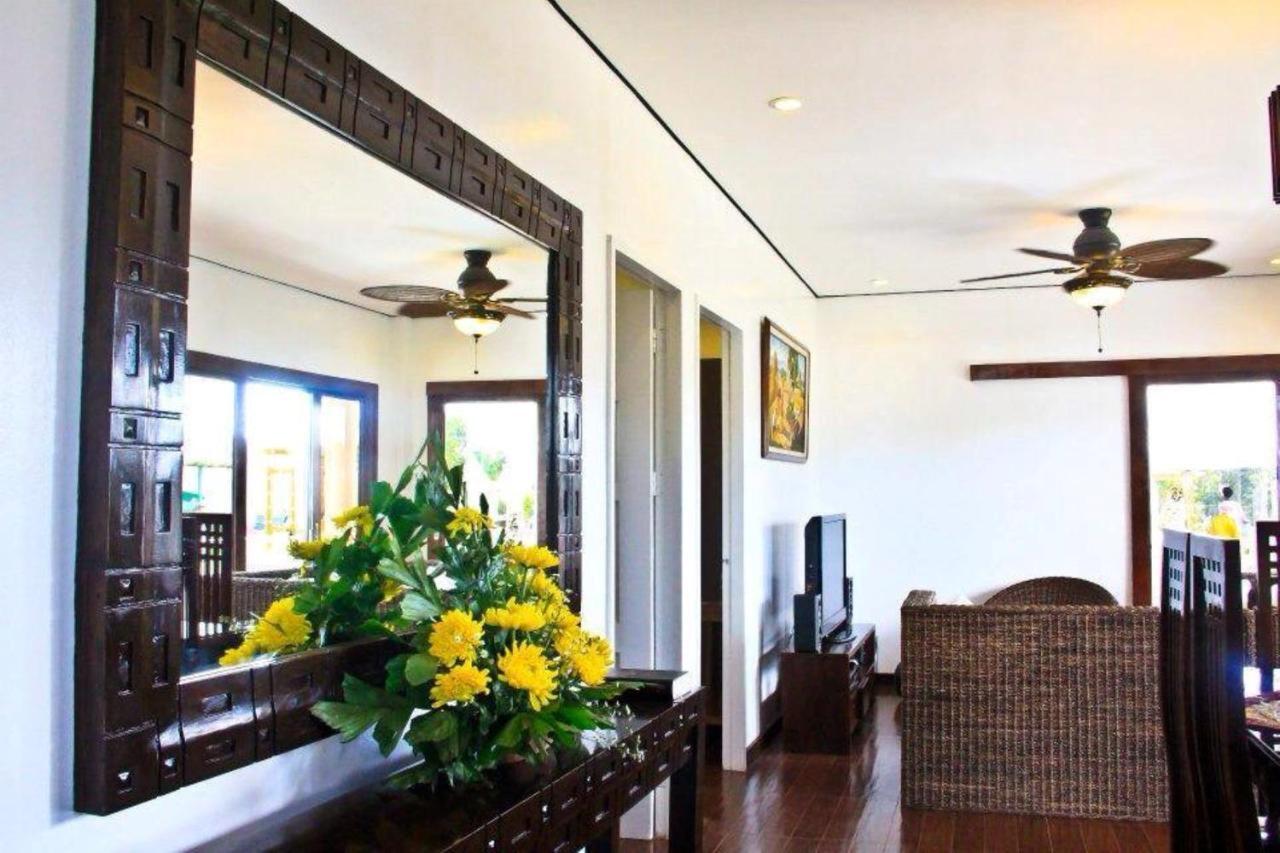 Casa De Miguelitos Hotel Tagaytay City Стая снимка