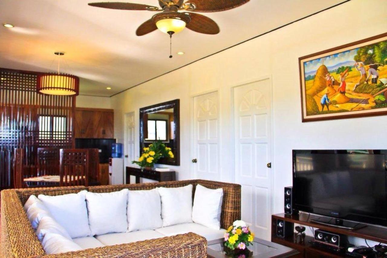 Casa De Miguelitos Hotel Tagaytay City Стая снимка